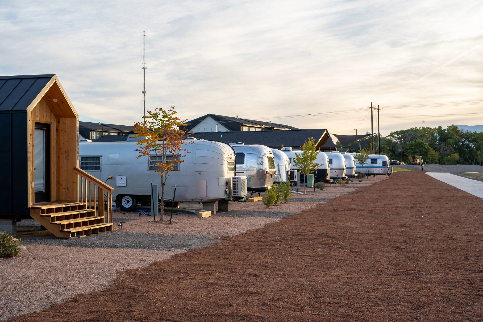 una hilera de casas rodantes en Grand Junction