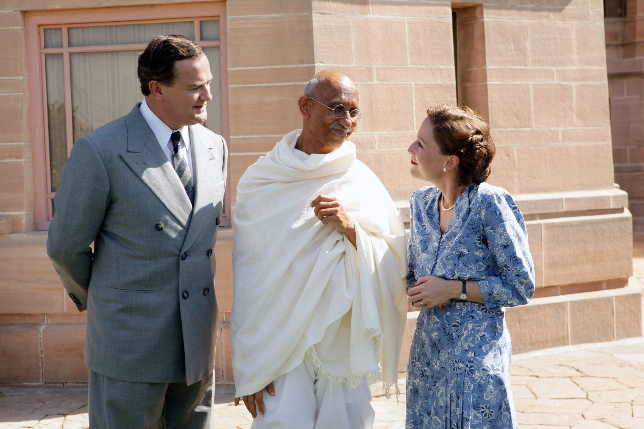 hugh bonneville, neeraj kabi and gillian anderson in a scene from viceroy's house