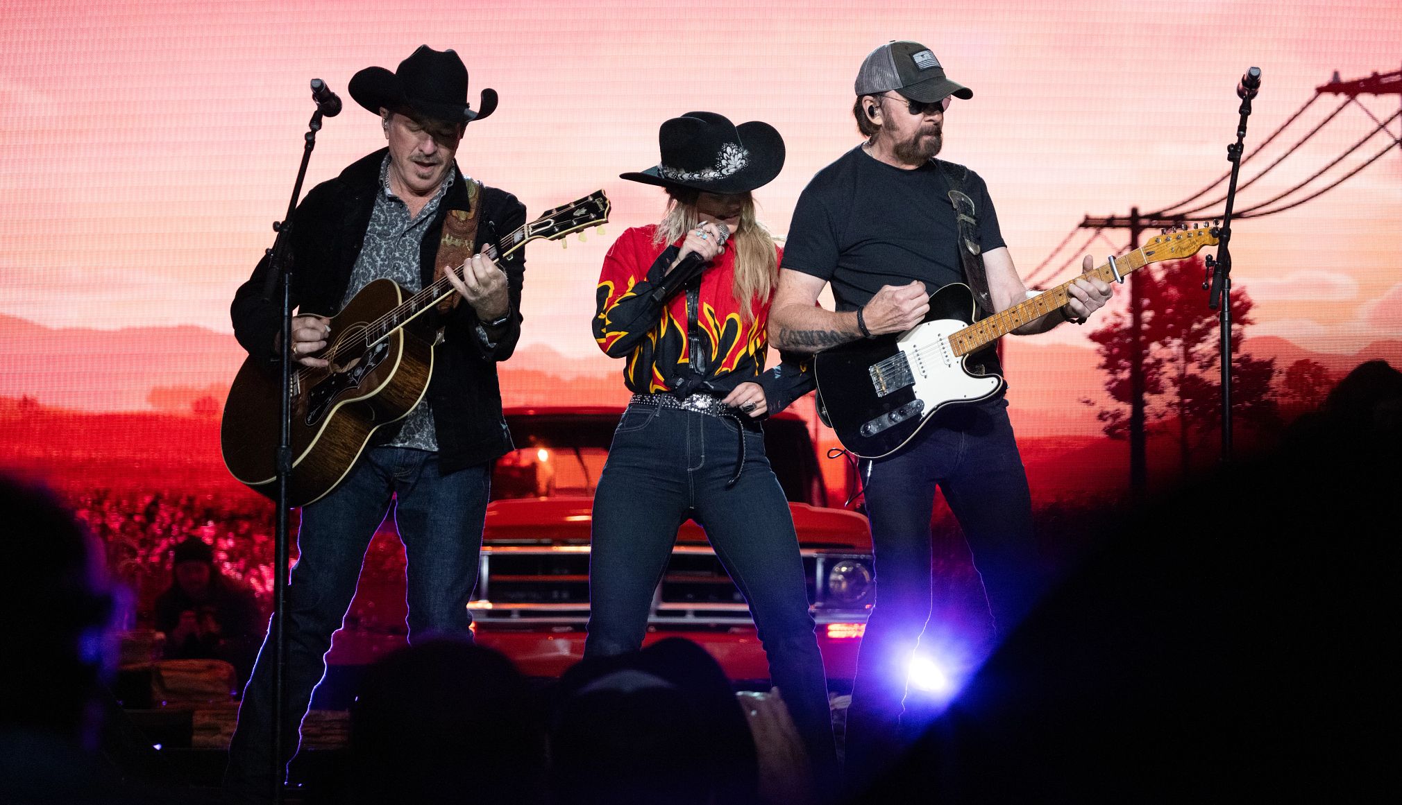 Brooks & Dunn perform Brooks & Dunn perform