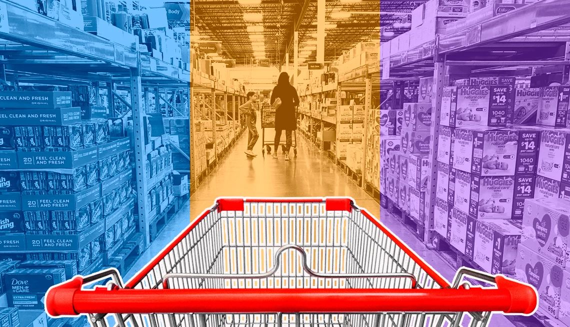 Membresías de clubes mayoristas un carrito de compras en una góndola