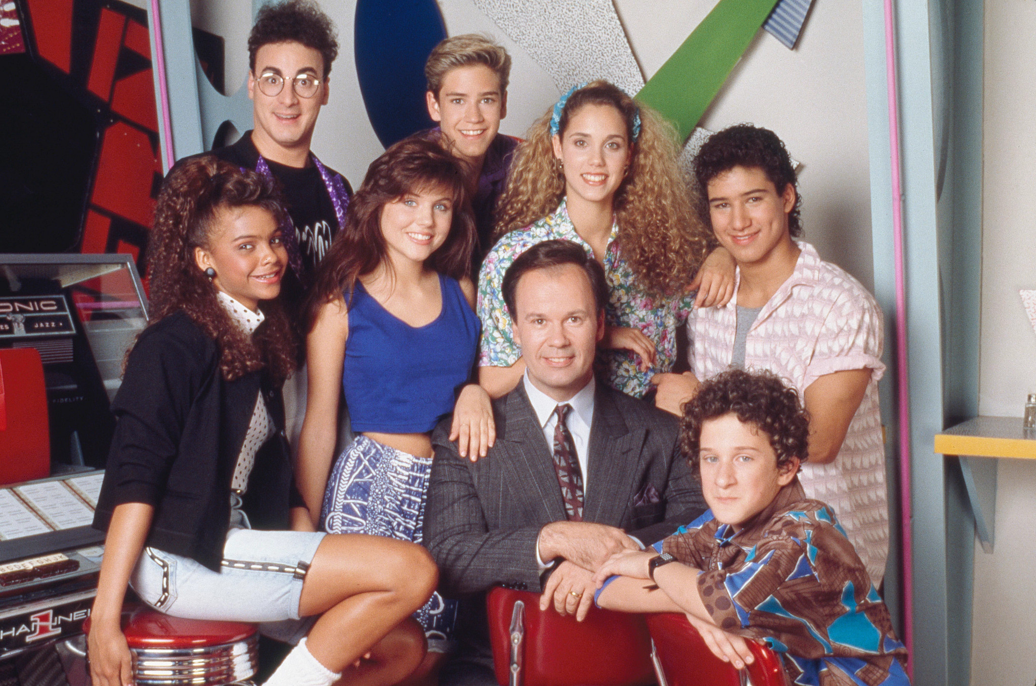 a group photo of the cast members of saved by the bell