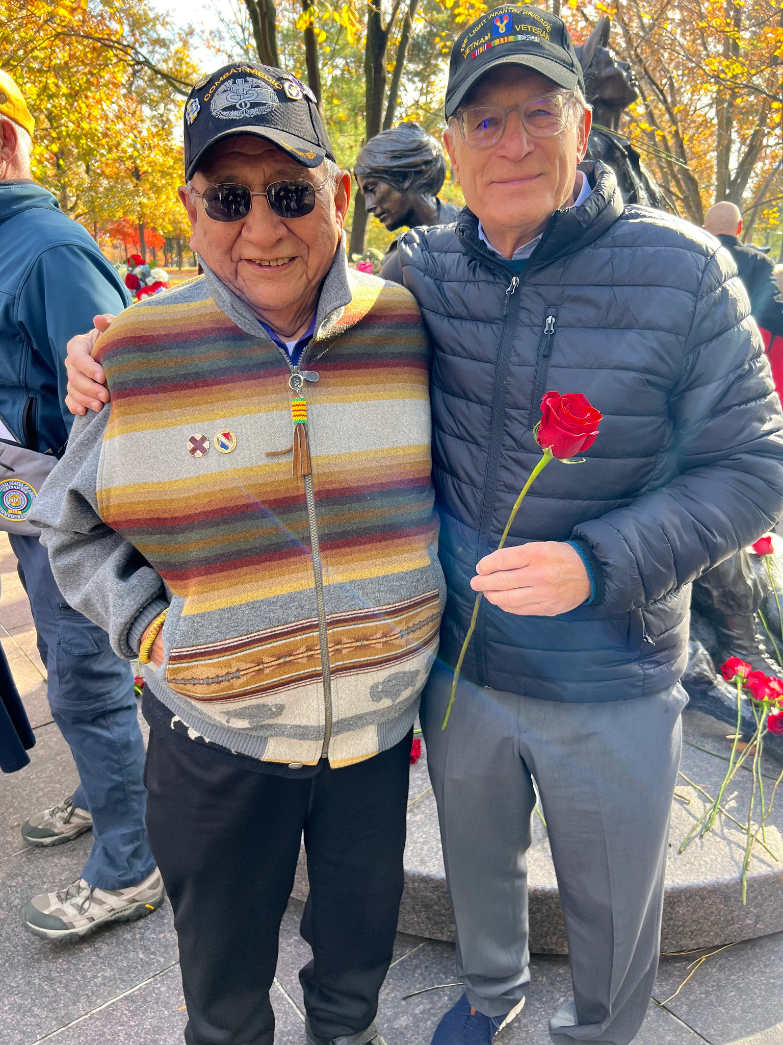 paul critchlow and his wartime buddy francis at the vietman memorial in washington d c