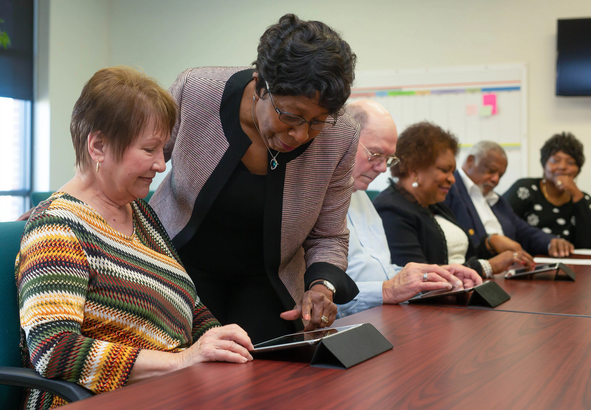 Group looking at laptop.jpg
