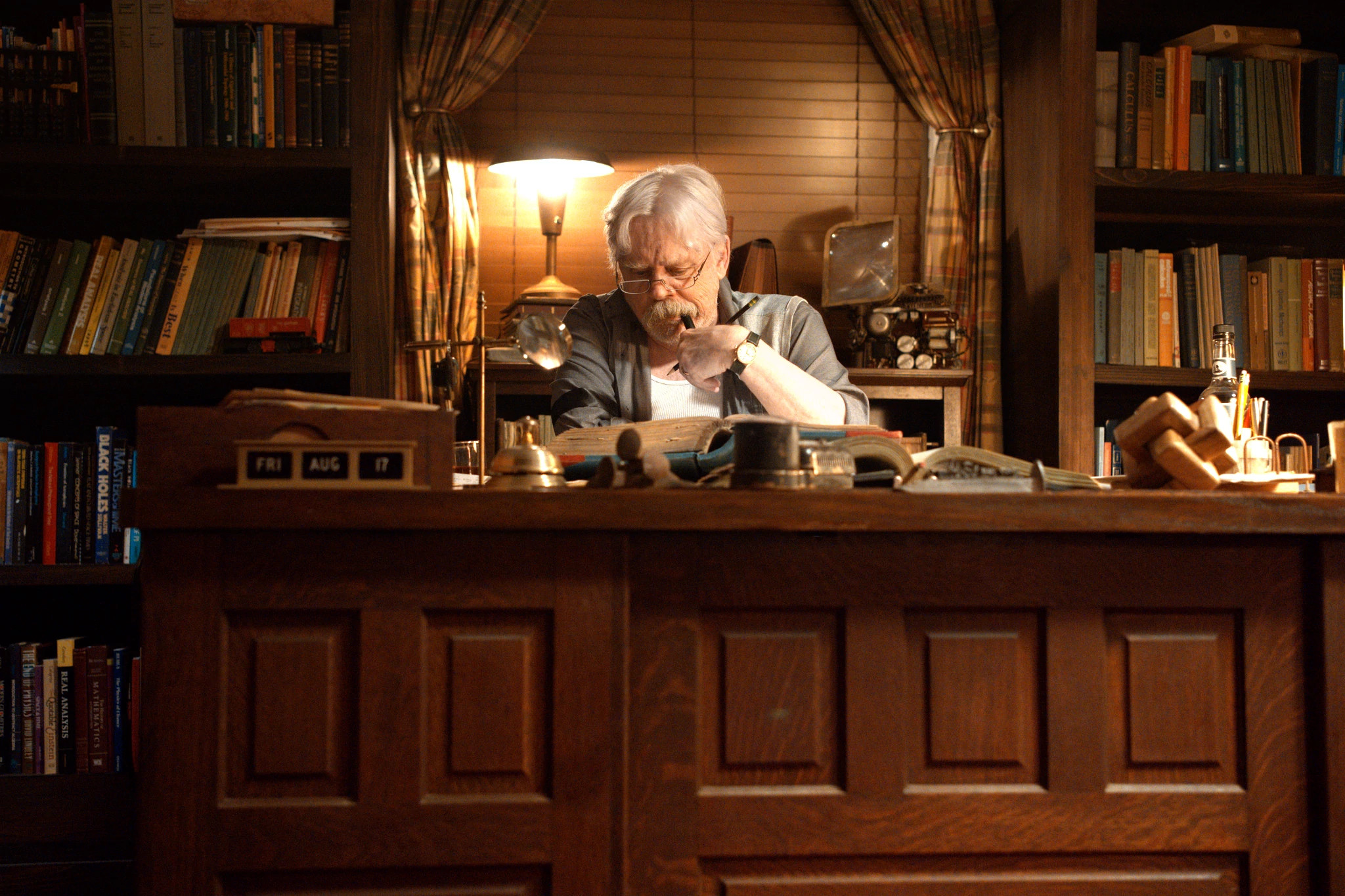 Mark Hamill as Albie Krantz in 'The Life of Chuck'