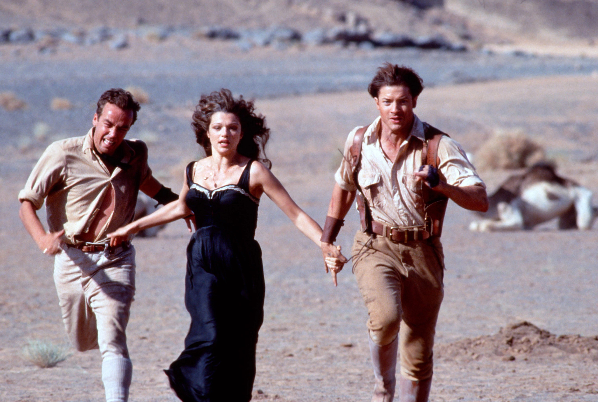 John Hannah, Rachel Weisz and Brendan Fraser in a scene from The Mummy