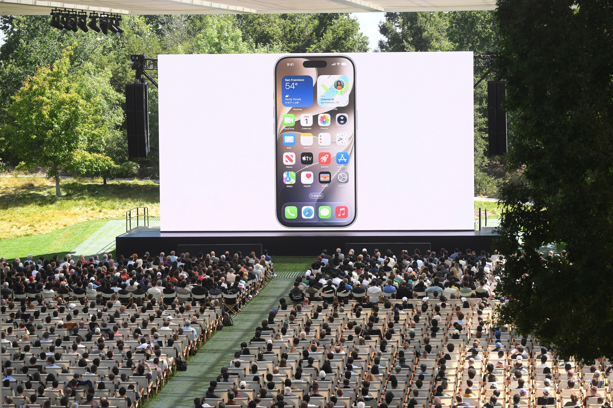 people at the apple conference