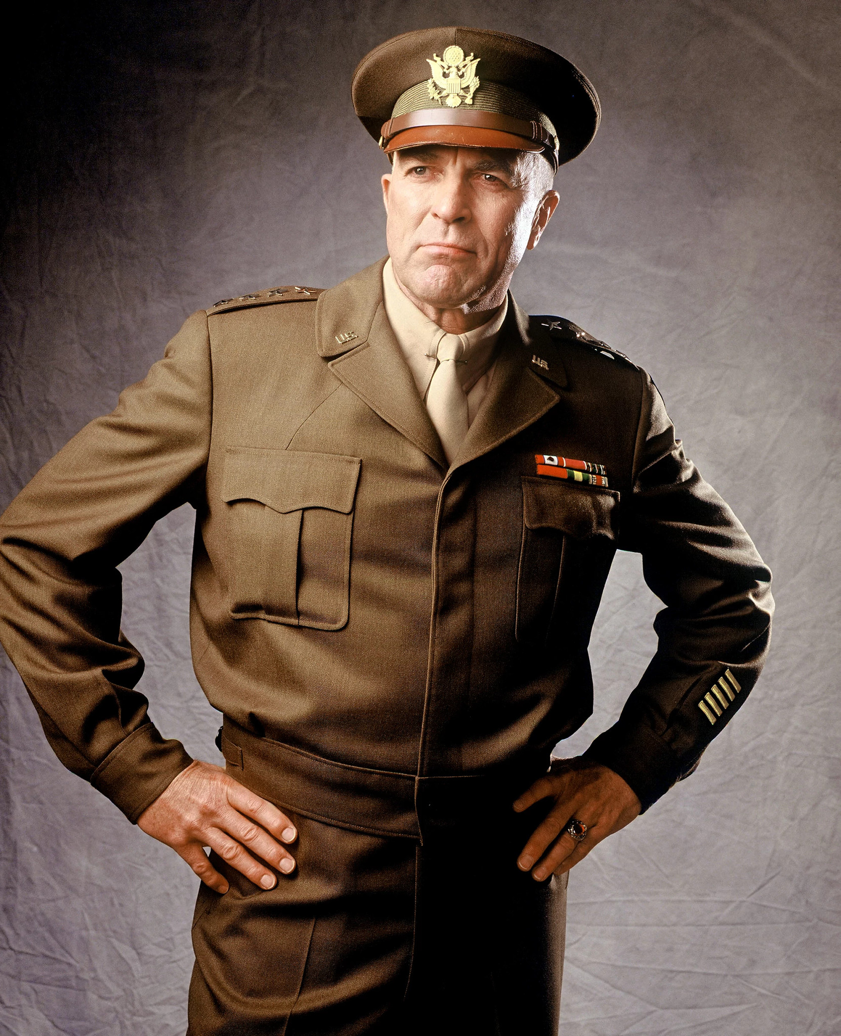 Tom Selleck en "Ike: Countdown to D-Day".