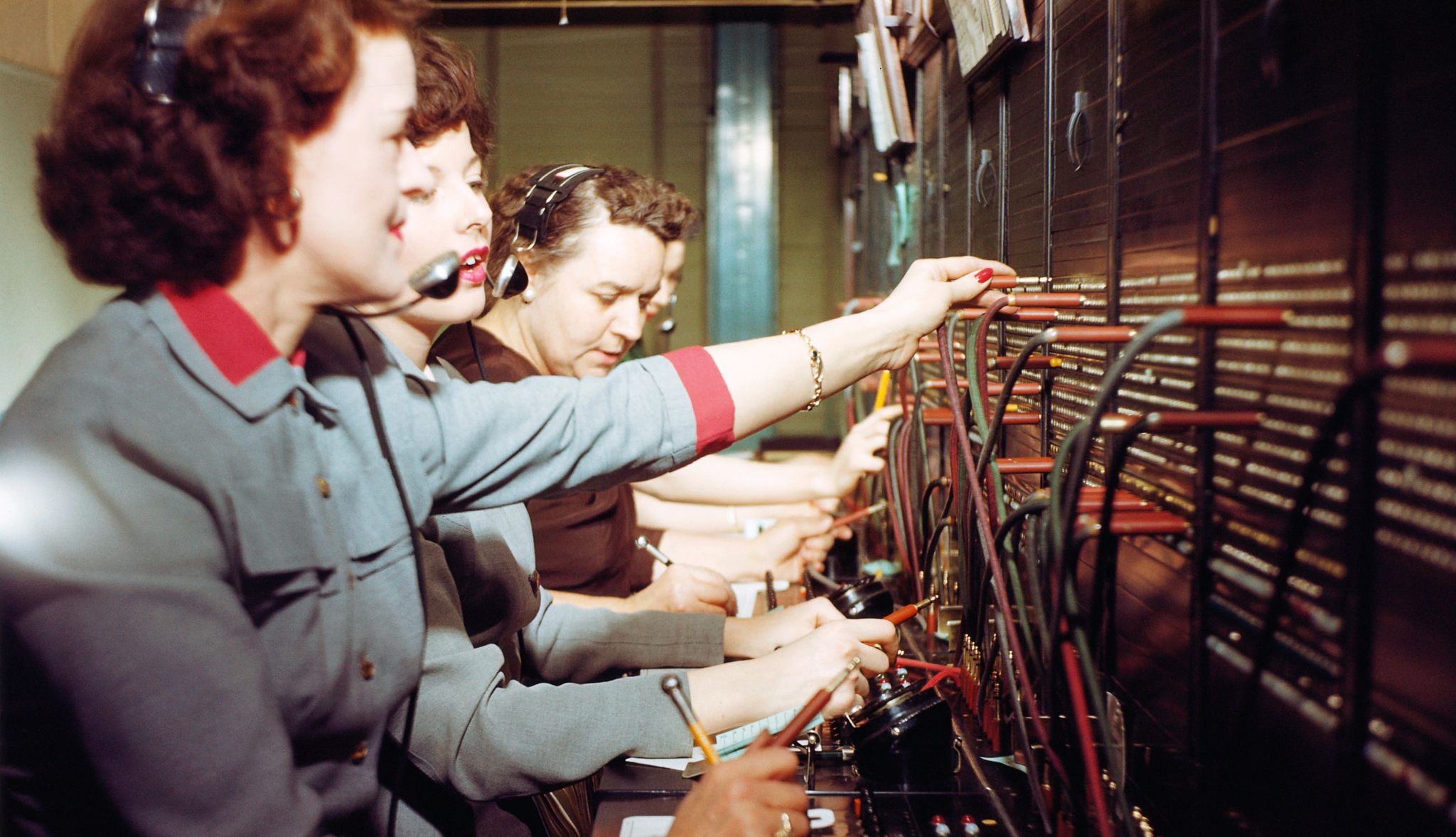 10 Jobs Nobody Does Anymore Operators working at a switchboard