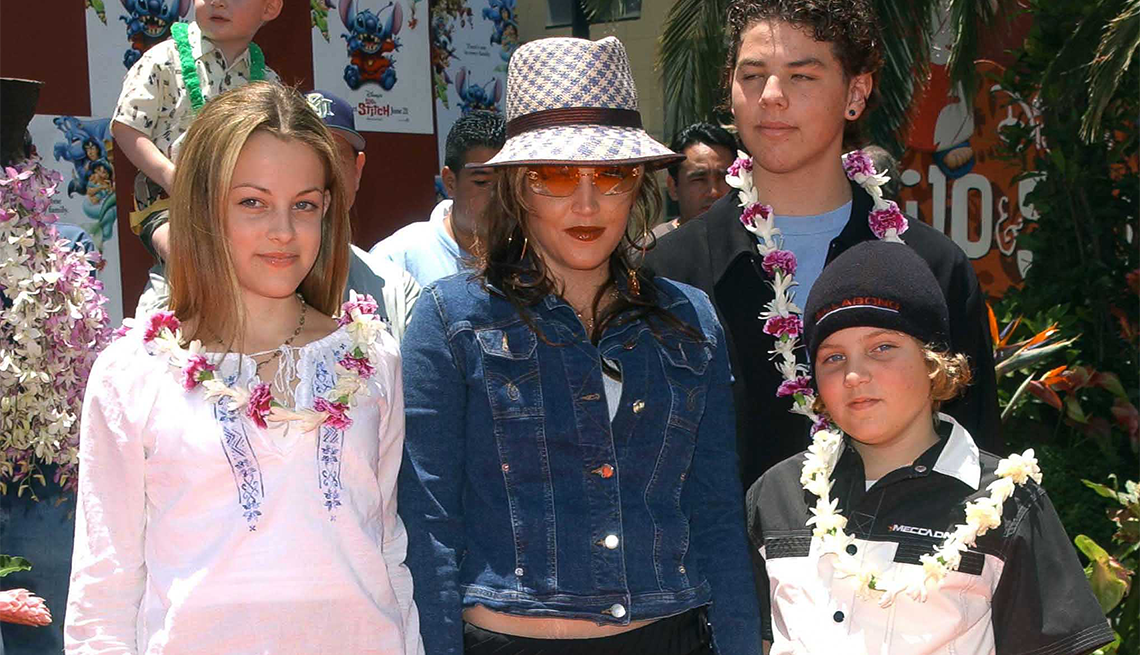 lisa marie presley walks with her children