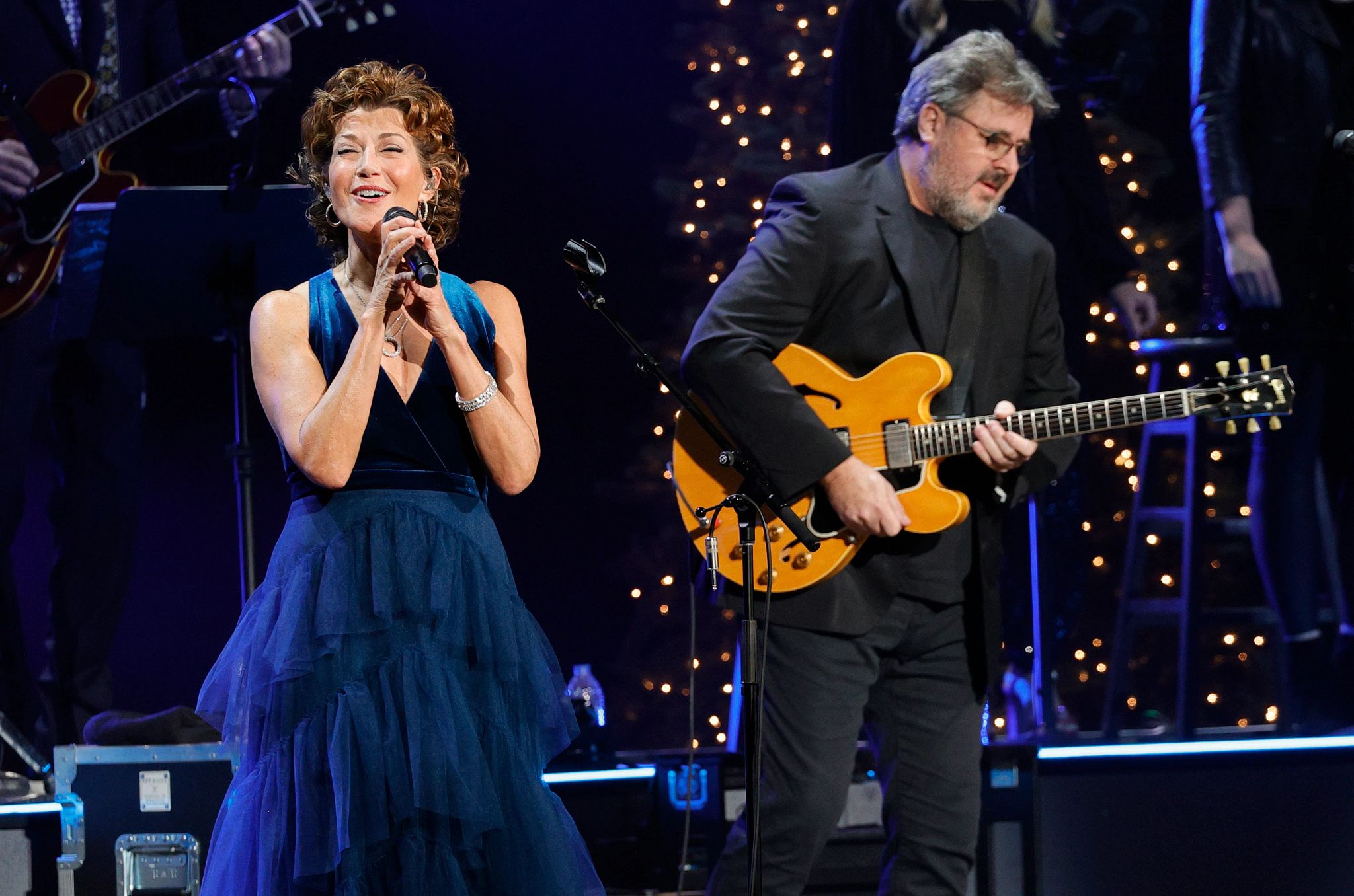 Singer Amy Grant Makes Music Again After Brain Injury