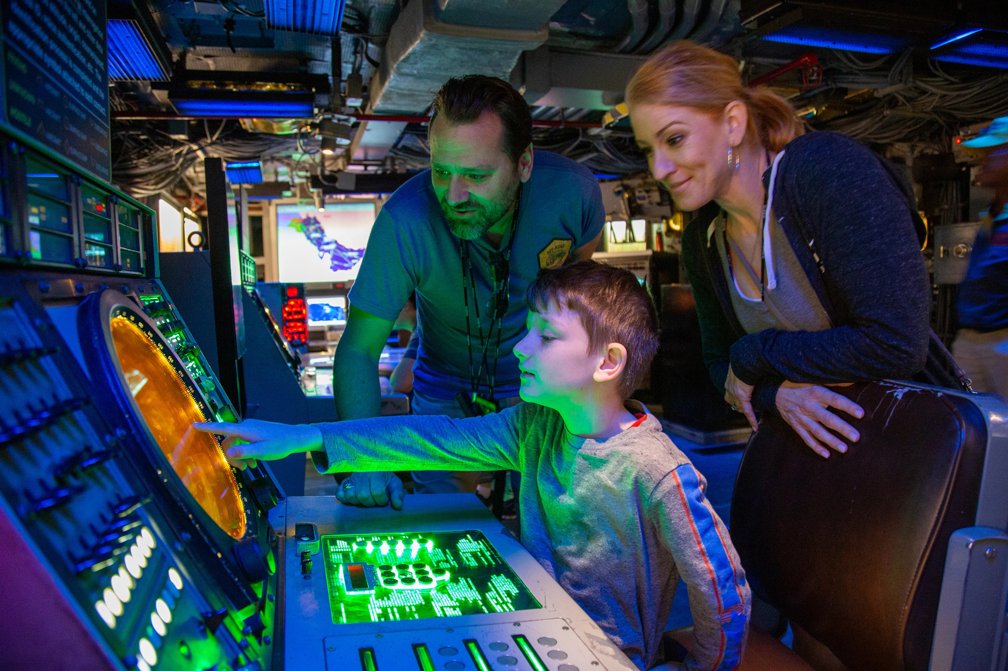 familia con un radar