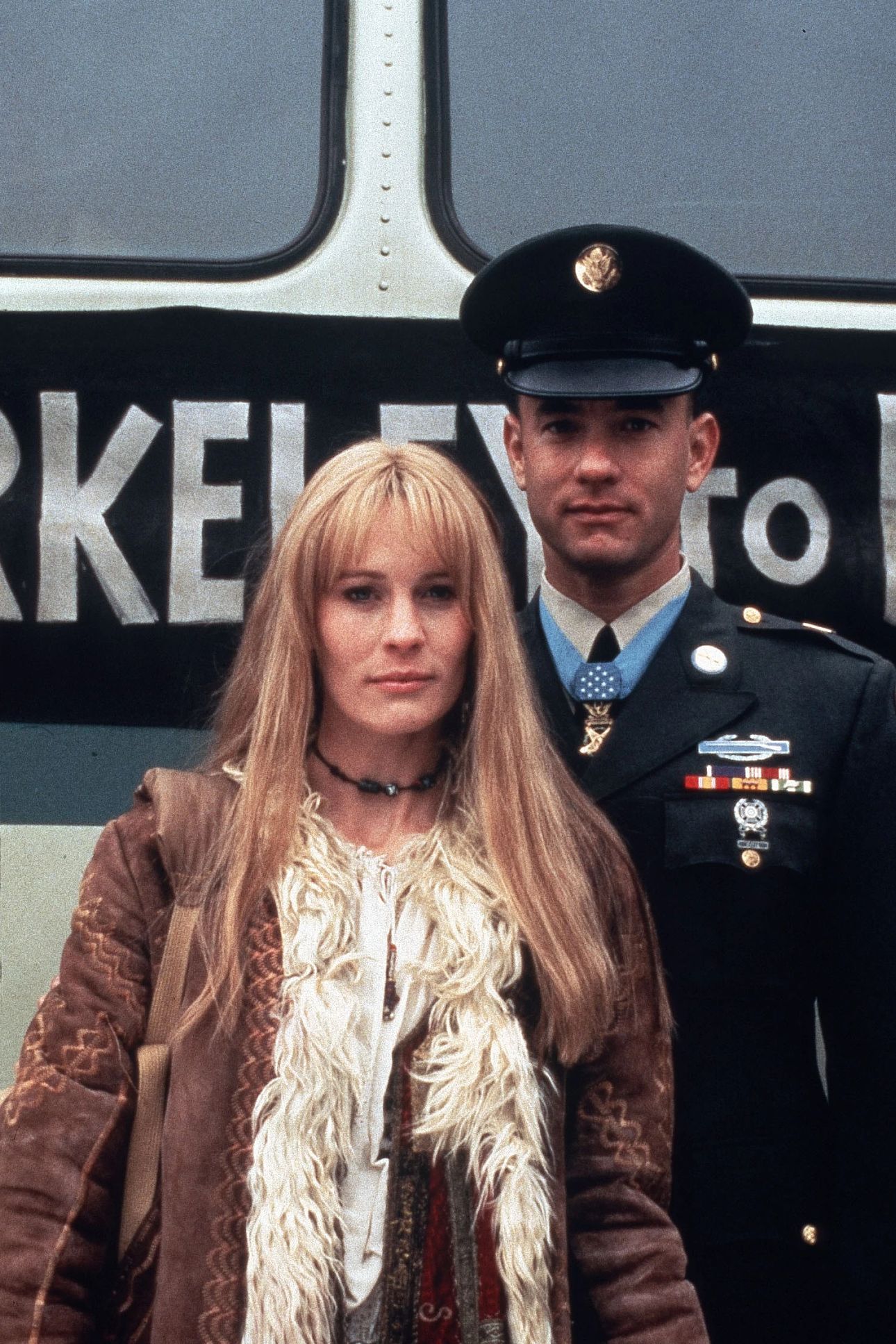 Forrest Gump actors Tom Hanks and Robin Wright in Forrest Gump movie scene