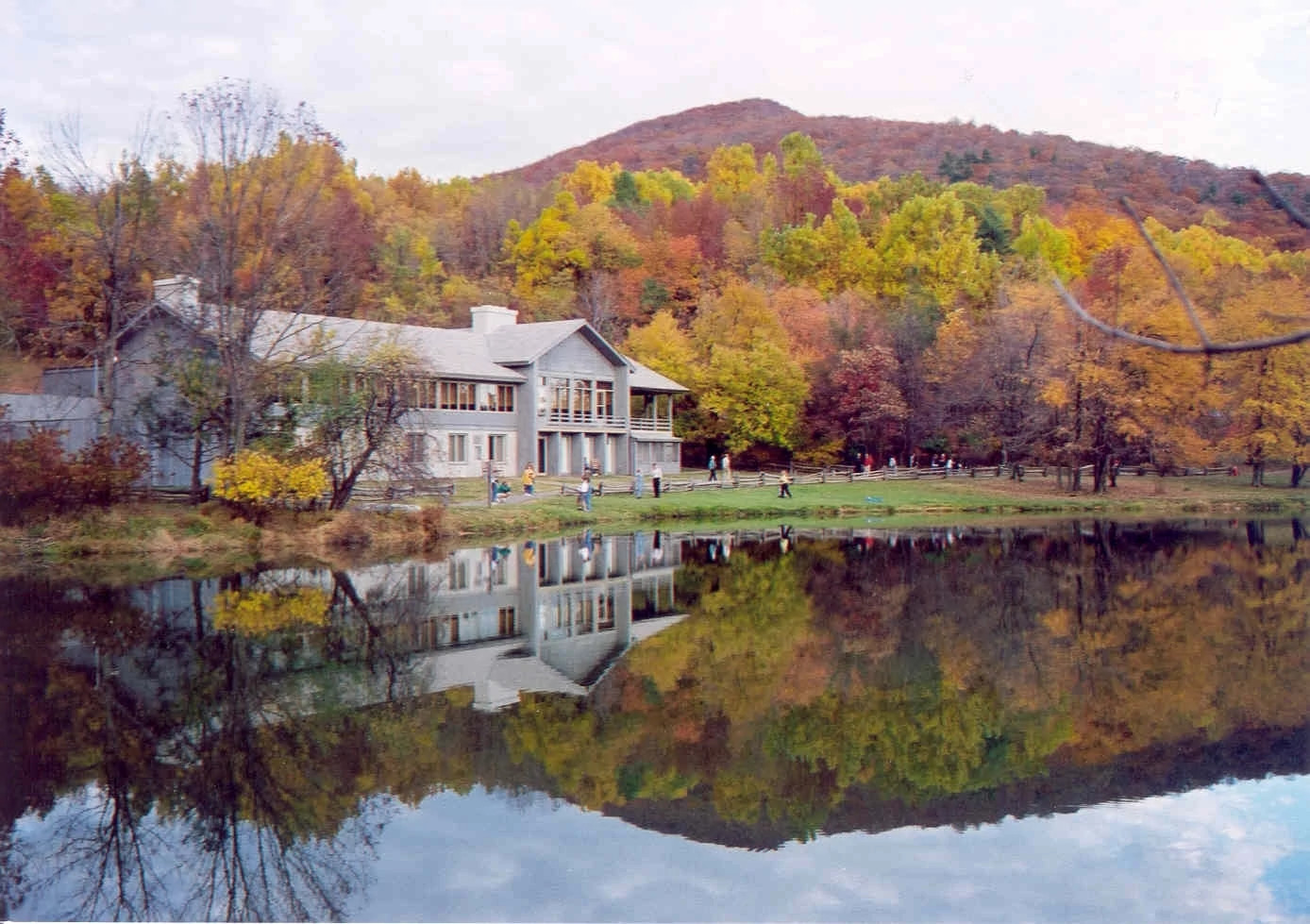 Otter Lodge, in Virginia’​s Shenandoah Valley during the fall