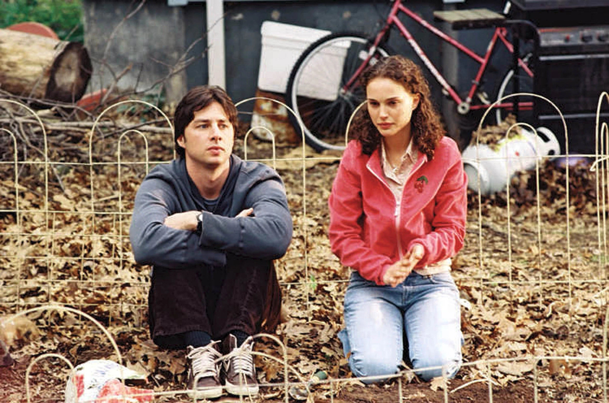 zach braff and natalie portman in a scene from garden state
