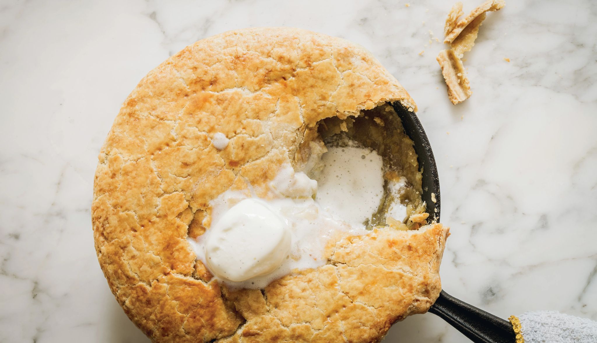 One-Skillet Apple Pie Apple Pie in skillet