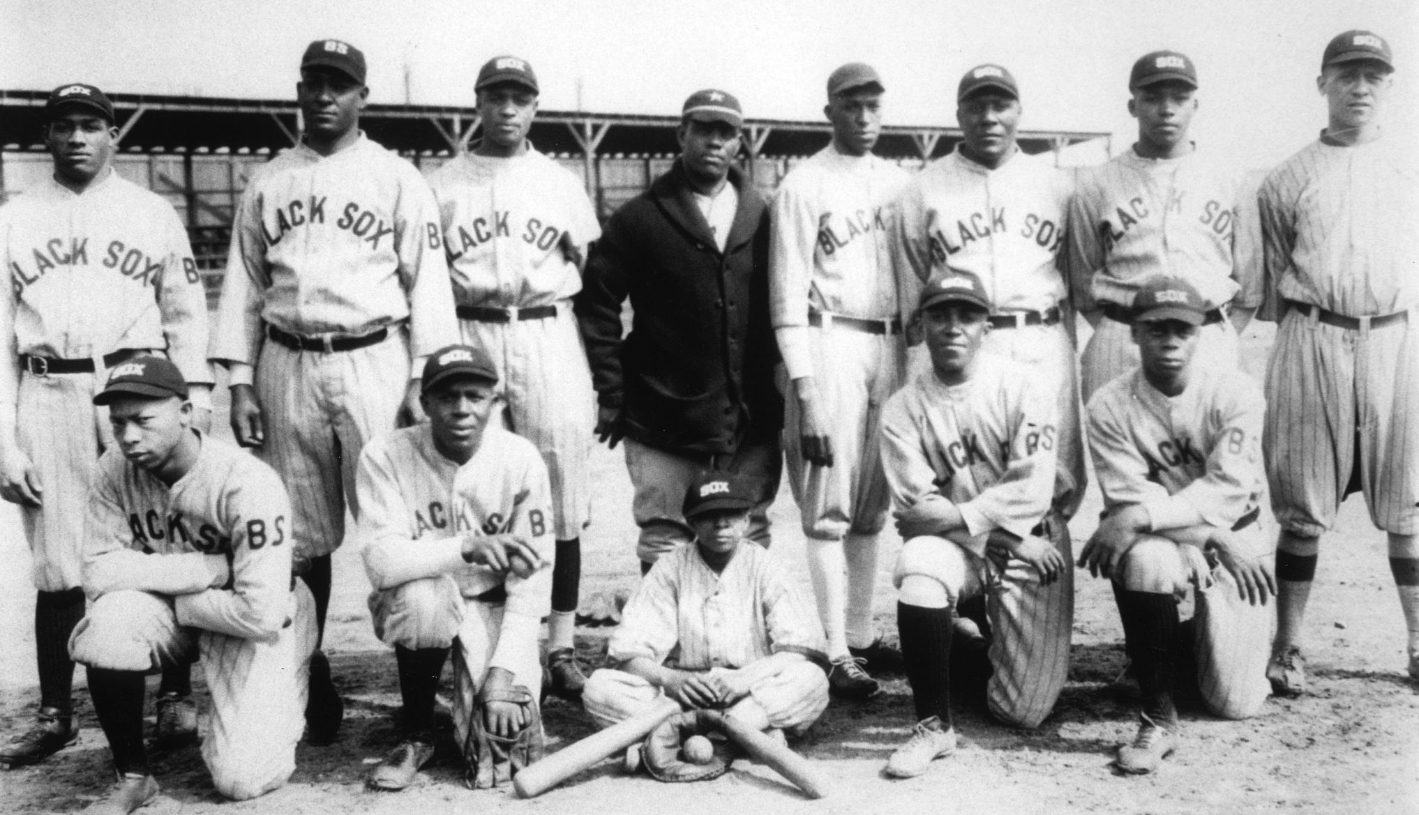 the baltimore black sox baseball team poses for a portrait during the 1925 season