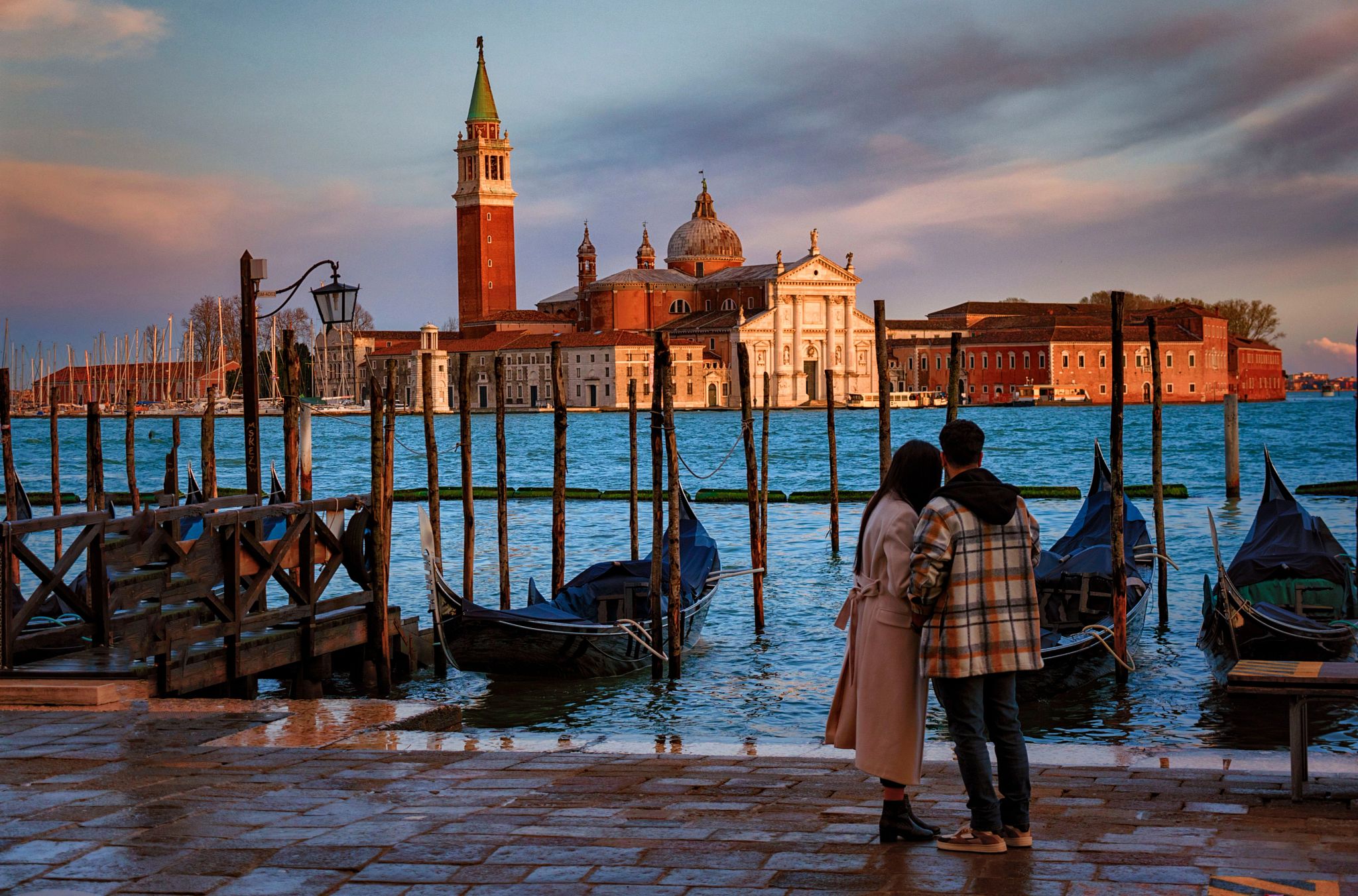 A couple sightseeing in Venice