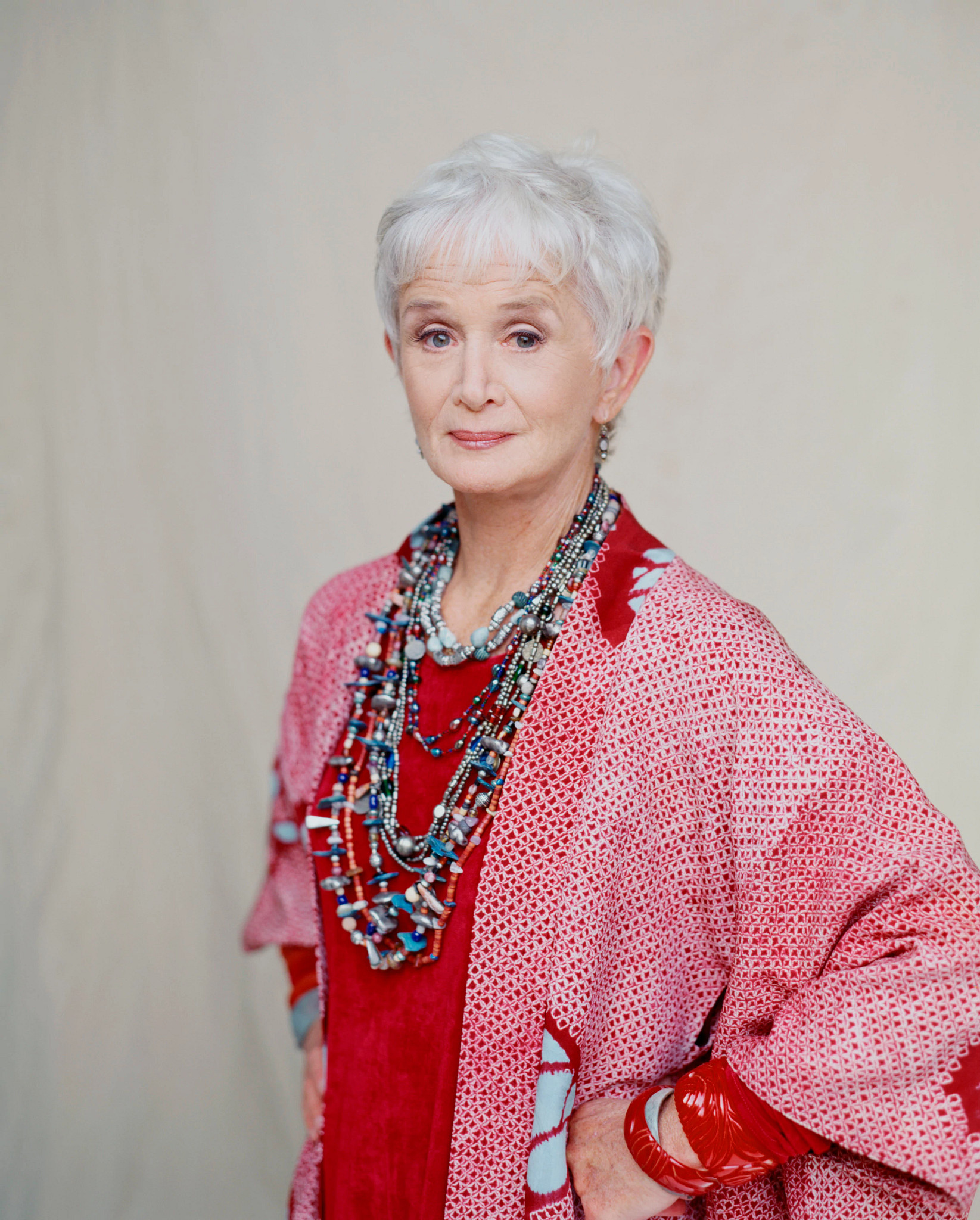 head shot of barbara barrie with a slight smile