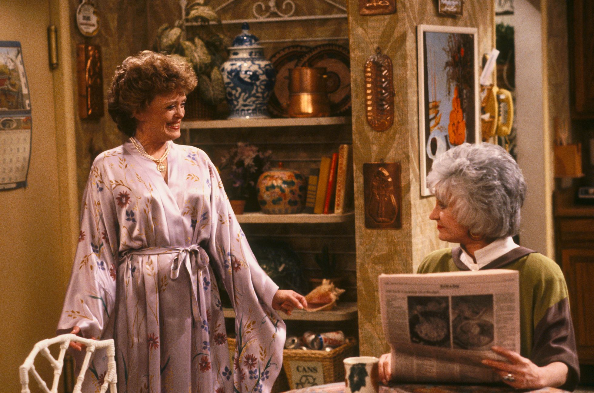 How the Golden Girls Taught Me About Friendship blanche and dorothy in a scene from the golden girls