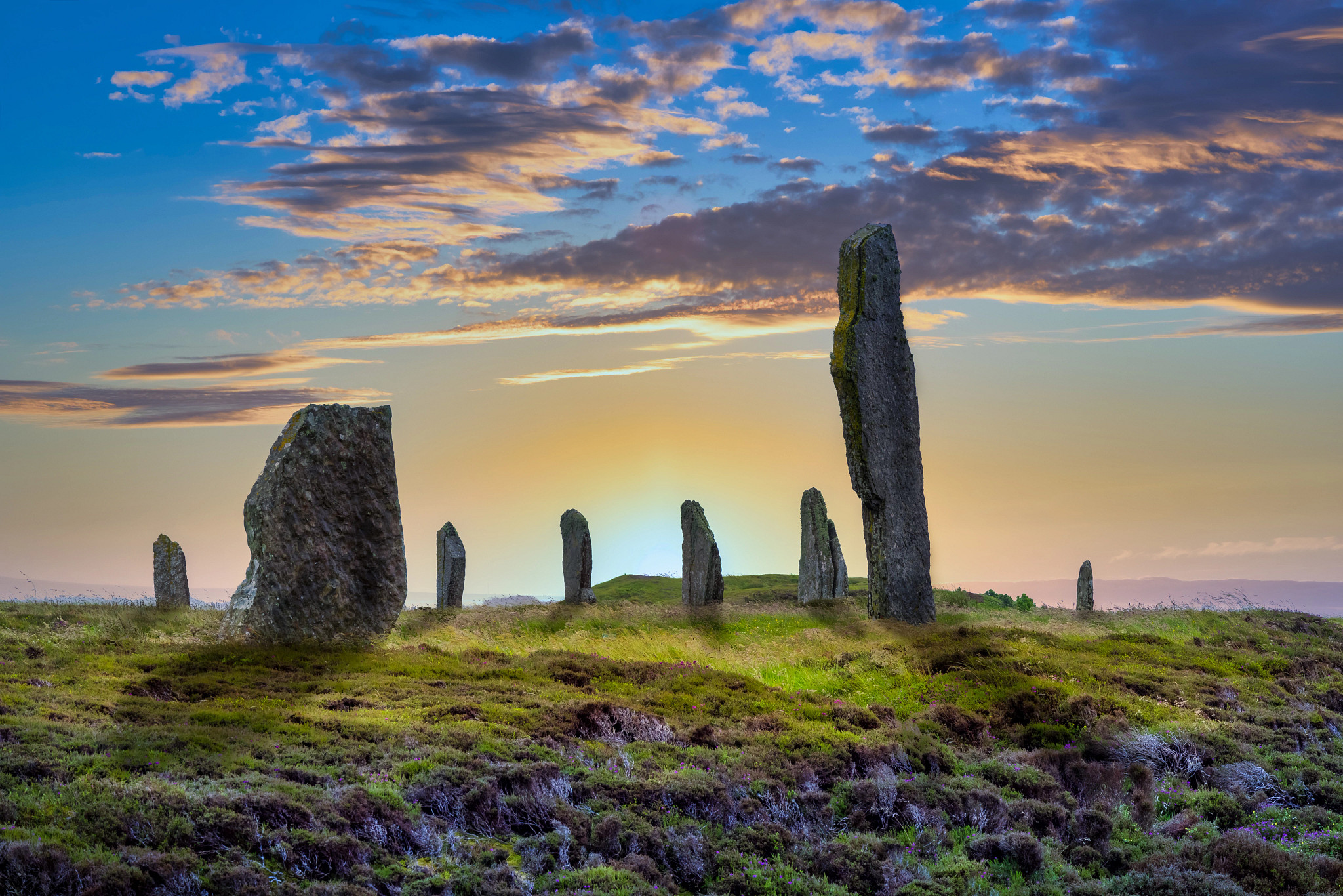 El Anillo de Brodgar es un círculo neolítico de piedra en las islas Orcadas, Escocia