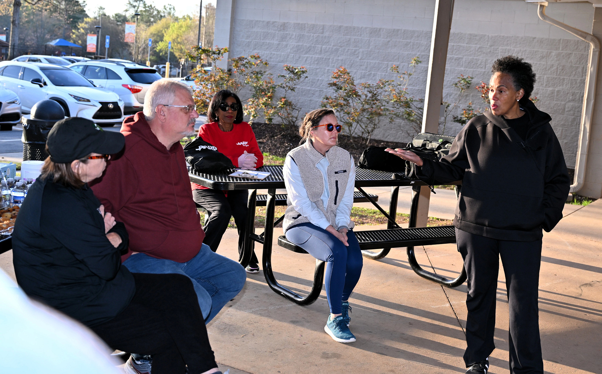 Doctor Elaine Thomas Talking at Walk with a Doc