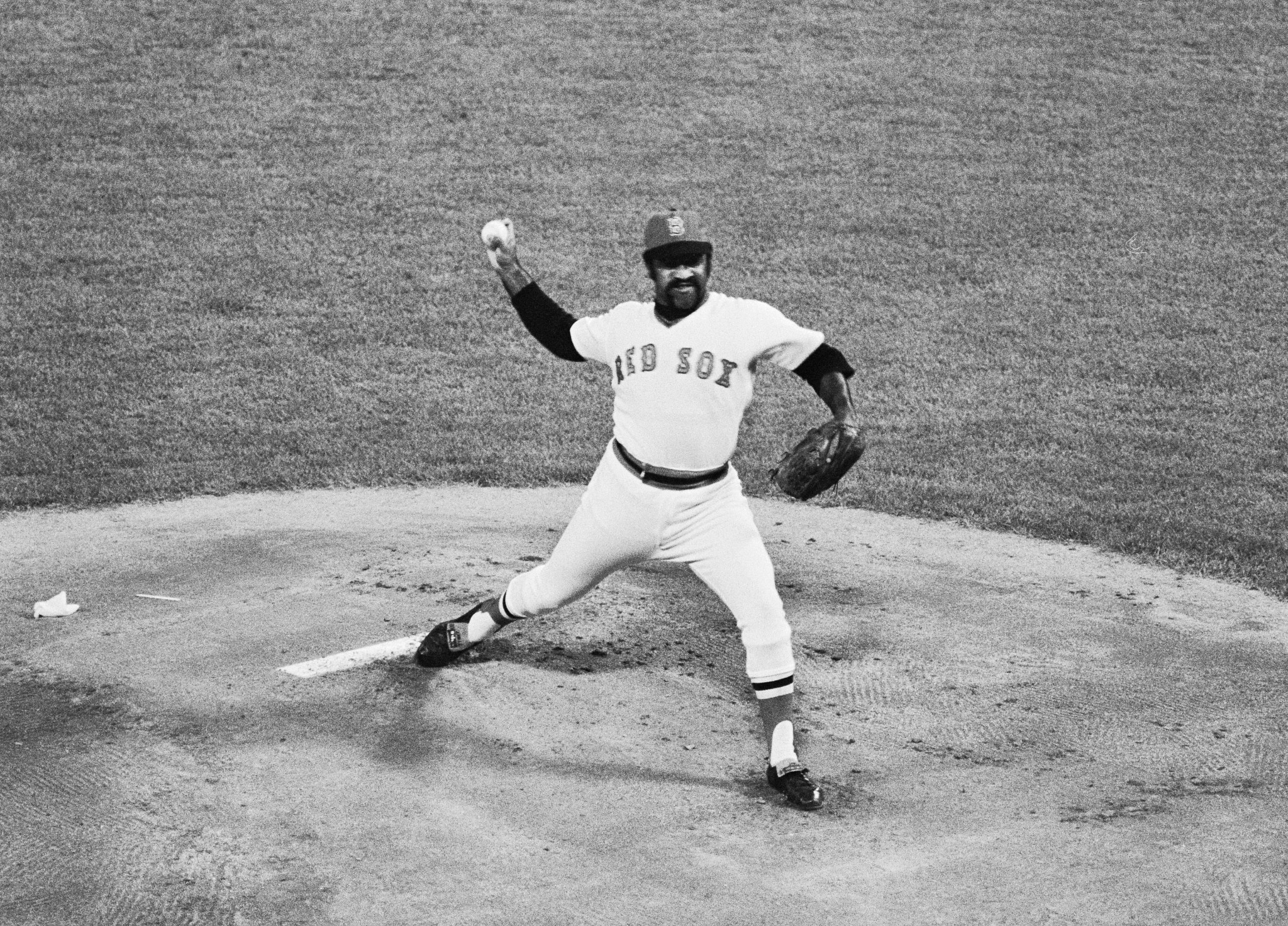Boston Red Sox pitcher Luis Tiant throws a pitch from the mound during Game 6 of the 1975 World Series