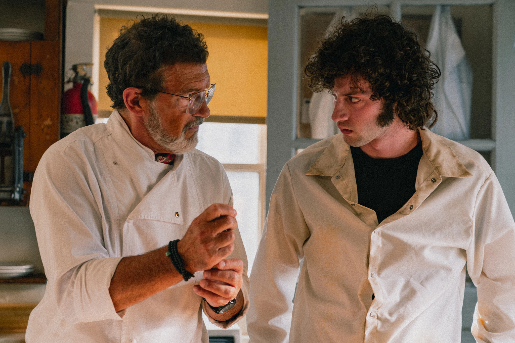 antonio banderas and dominic sessa in a scene from tony